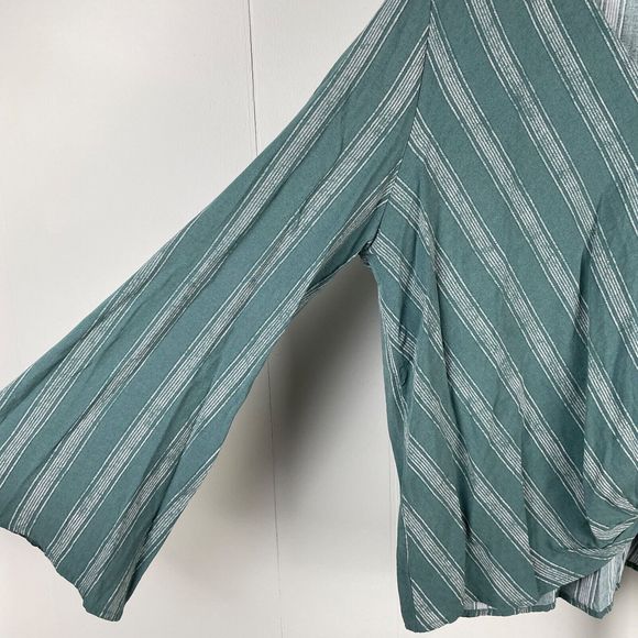 By Together Boutique Green Stripe Twist Front Top Blouse‎ Bell Sleeve Boho Small - Picture 5 of 7
